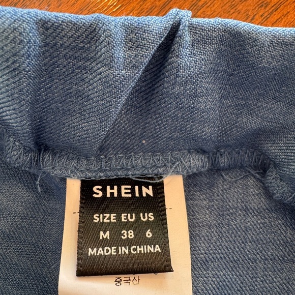 SHEIN Blue V-Neck Tank Top and shorts - Picture 4 of 7